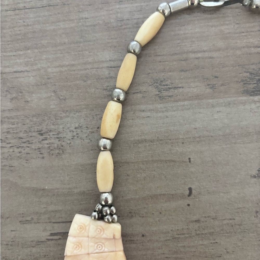 Vintage Pink Carved Statement Choker Necklace - Picture 3 of 9